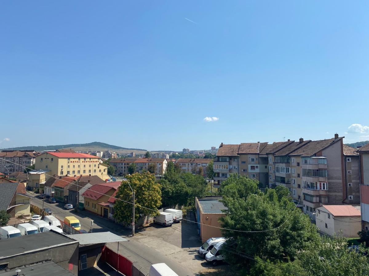 Pav- Nihil Sine Deo Hunedoara Exterior foto